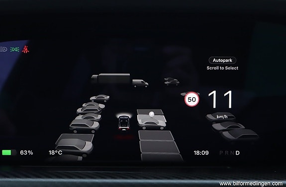 Tesla Model X 20 of 24