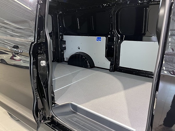 Volkswagen Transporter 8 of 14