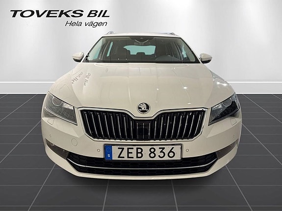 Skoda Superb 5 of 14
