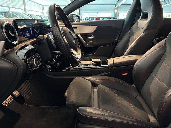Mercedes-Benz CLA200 8 of 15