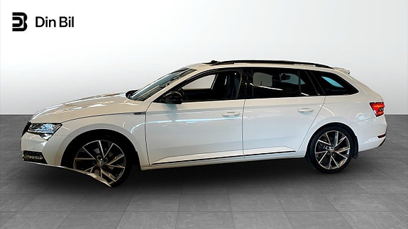 Skoda Superb 2 of 21