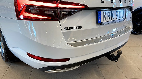 Skoda Superb 15 of 21