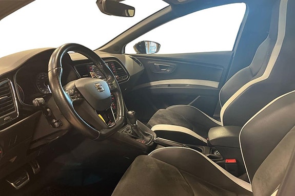 Seat Leon 11 of 25