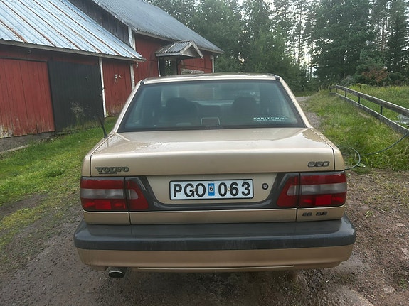 Volvo 850 3 of 6