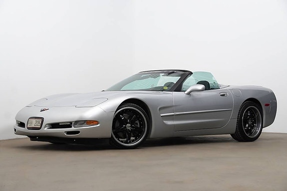 Chevrolet Corvette 4 of 24