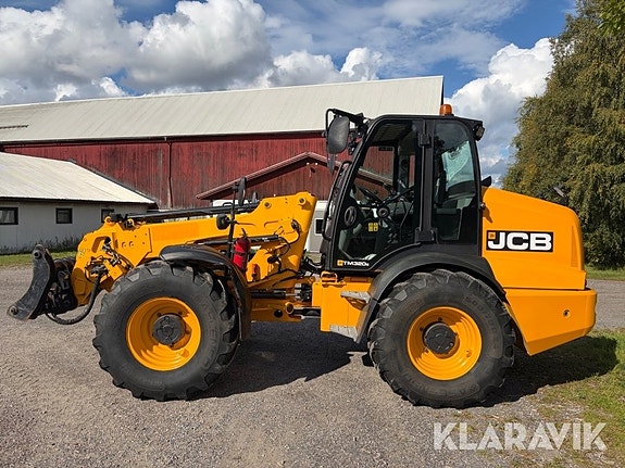 Teleskoplastare JCB TM320 T4F 2 of 6