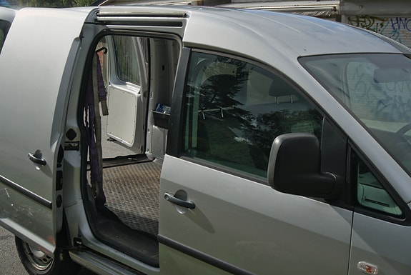 Volkswagen Caddy 7 of 9