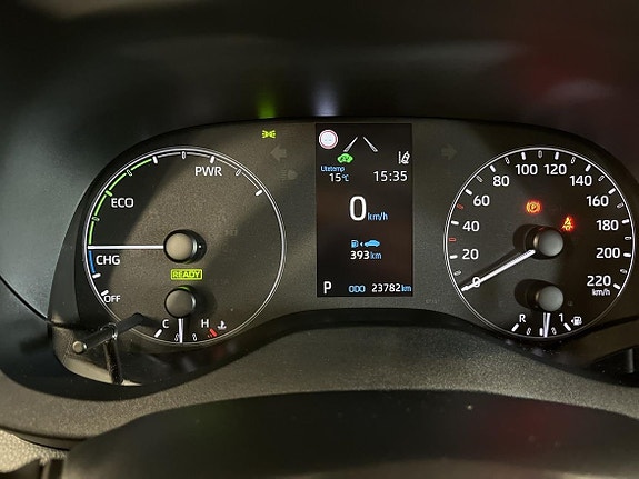 Toyota Yaris 15 of 22