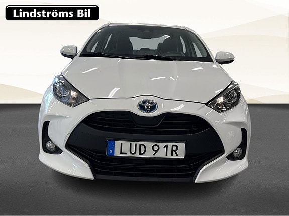 Toyota Yaris 9 of 22