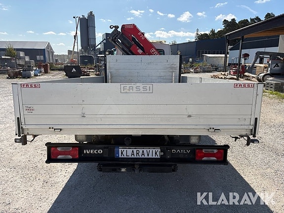 Flakbil Iveco Daily 70-170 med kran 6 of 6