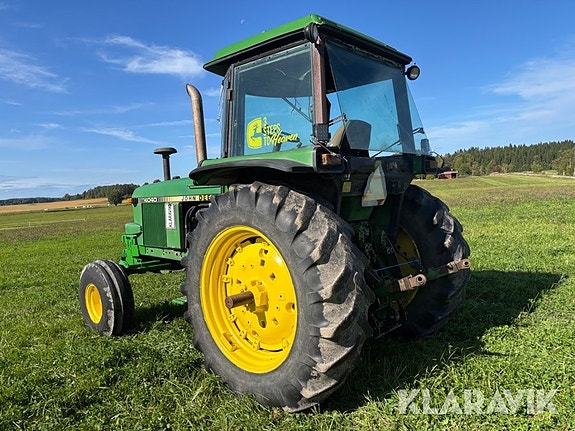 Traktor John Deere 4040 3 of 6