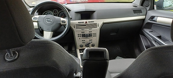 Opel Astra 7 of 8