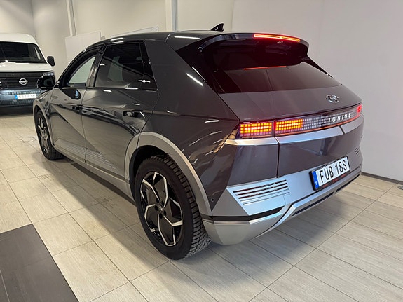 Hyundai Ioniq 5 2 of 9