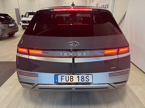 Hyundai Ioniq 5 3 of 9