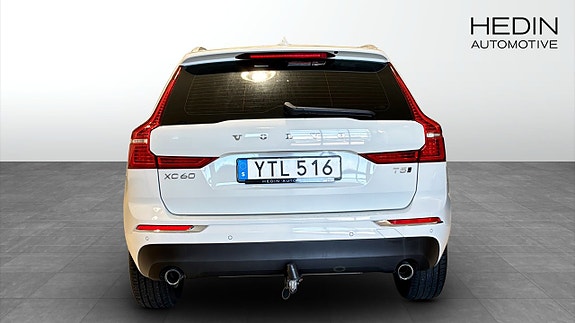 Volvo XC60 7 of 12