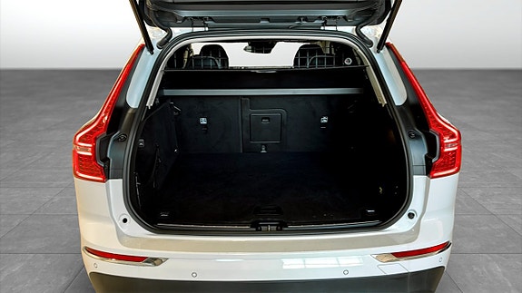 Volvo XC60 10 of 12