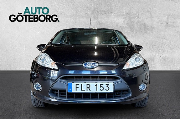 Ford Fiesta 8 of 17