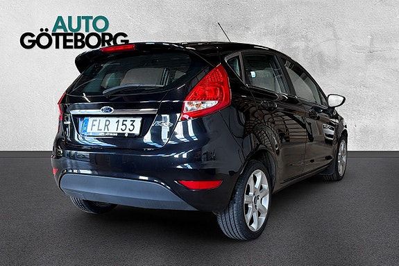 Ford Fiesta 6 of 17