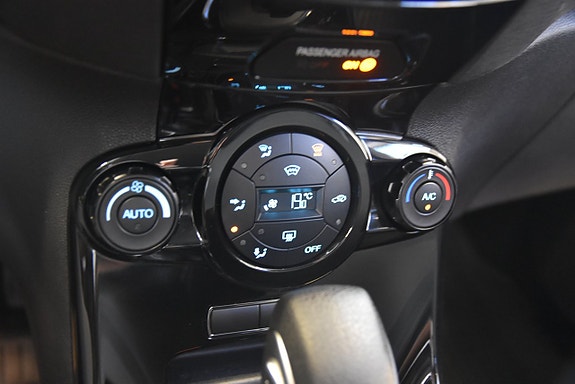 Ford Fiesta 14 of 17