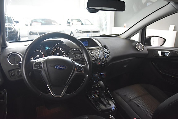 Ford Fiesta 8 of 17