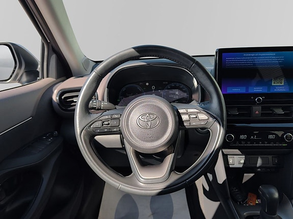 Toyota Yaris Cross 9 of 10