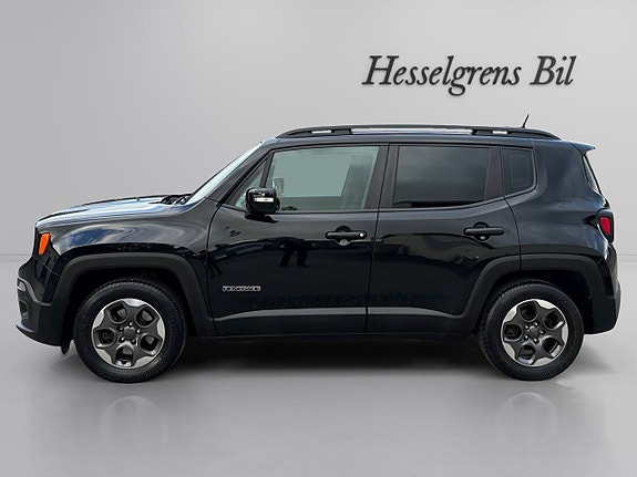 Jeep Renegade 10 of 16