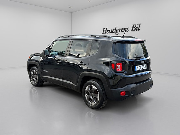 Jeep Renegade 9 of 16