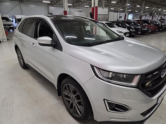 Ford Edge 3 of 10