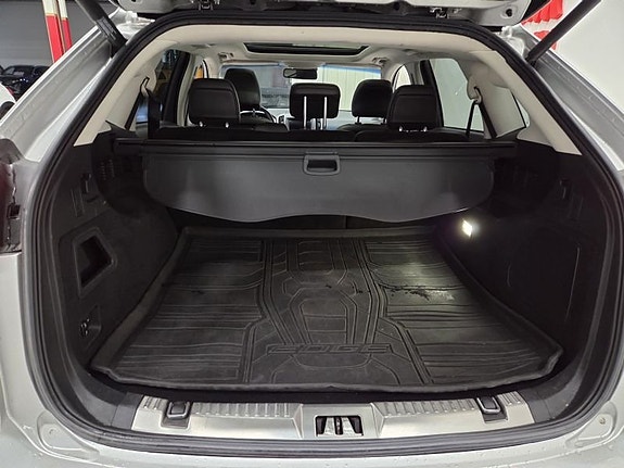 Ford Edge 8 of 10