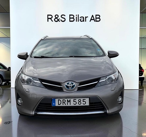 Toyota Auris 3 of 14