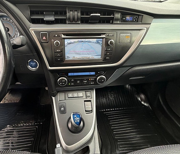 Toyota Auris 14 of 14