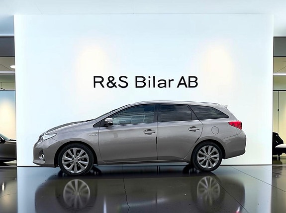 Toyota Auris 9 of 14
