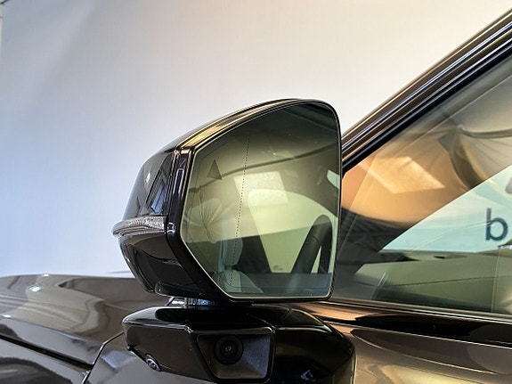Volvo EX90 12 of 24