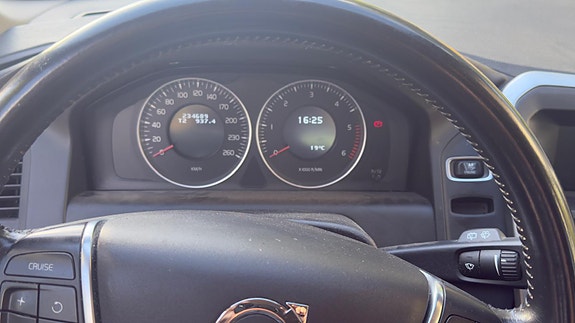 Volvo XC60 5 of 5