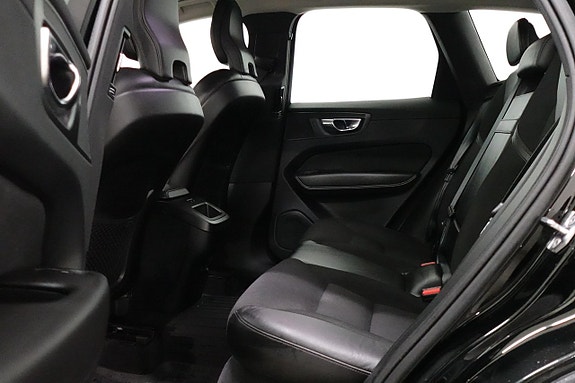 Volvo XC60 5 of 28