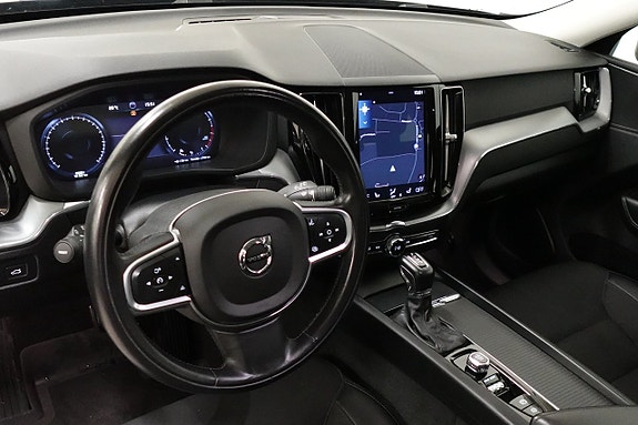 Volvo XC60 6 of 28