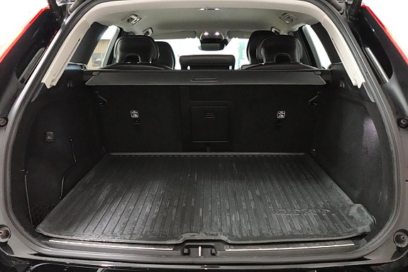 Volvo XC60 25 of 28