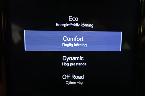 Volvo XC60 17 of 28