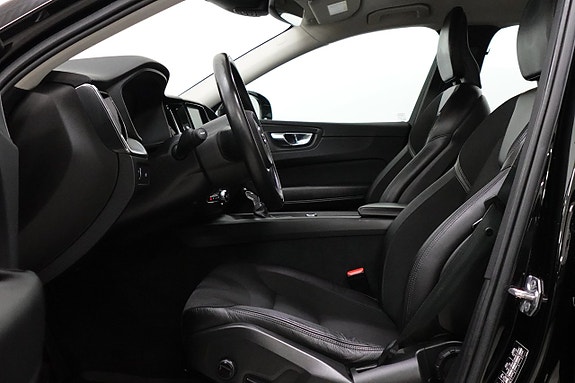 Volvo XC60 4 of 28