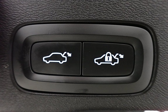 Volvo XC60 24 of 28