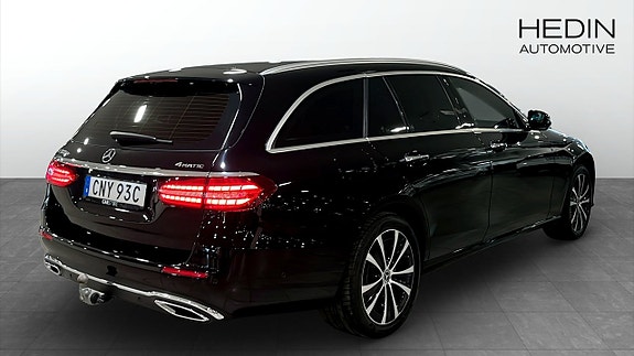 Mercedes-Benz E300 2 of 20