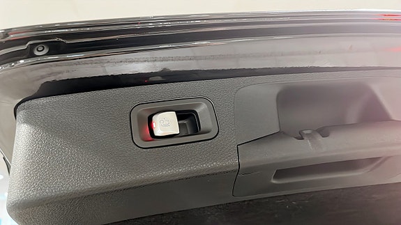 Mercedes-Benz E300 19 of 20