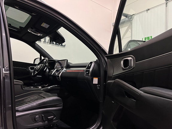 Kia Sorento 27 of 30