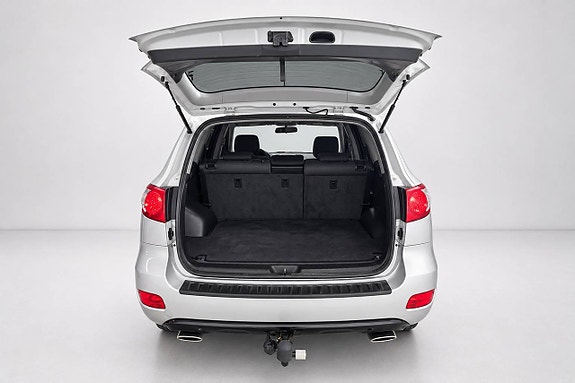 Hyundai Santa Fe 8 of 28