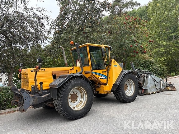 Redskapsbärare Wille 745 med vikplog, sandspr 3 of 6
