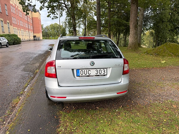 Skoda Octavia 6 of 11