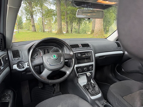 Skoda Octavia 8 of 11
