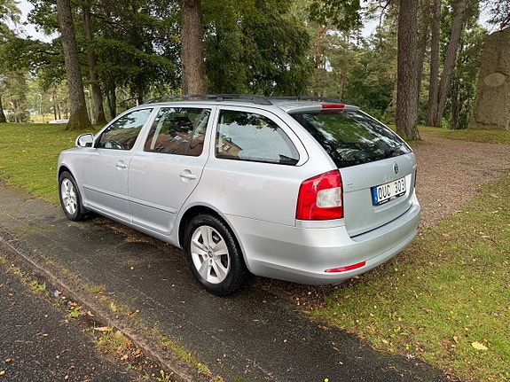 Skoda Octavia 5 of 11