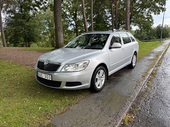 Skoda Octavia 2 of 11