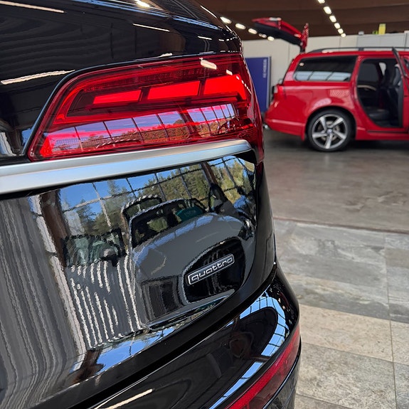 Audi Q5 7 of 13